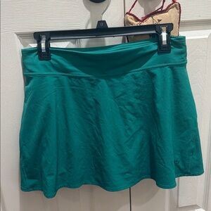 Lululemon Pace Rival  Skirt 
 Green	
Size: 8